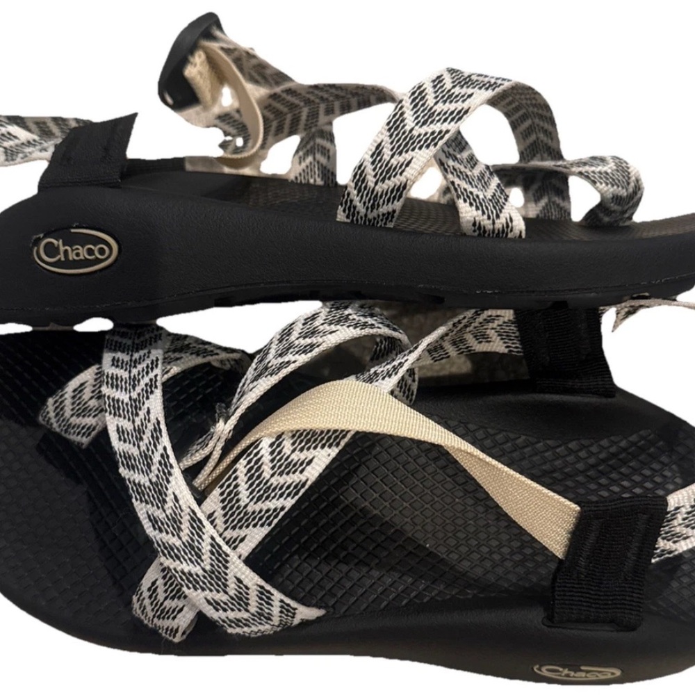 Chaco Black and Cream Adventure Sandals with Adjustable Straps womens size 10